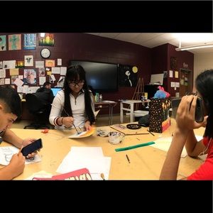 Meet your Posher, Izzet